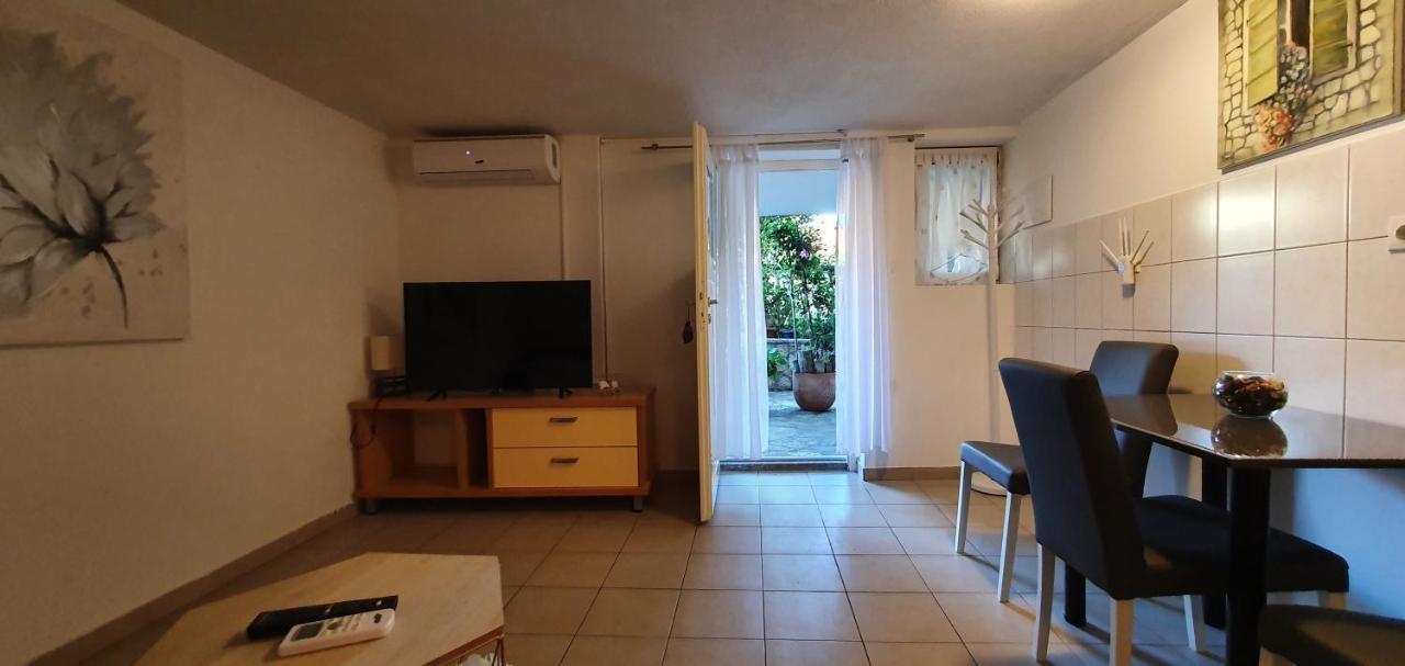 Apartman Suzana Sindija Бибинє Екстер'єр фото