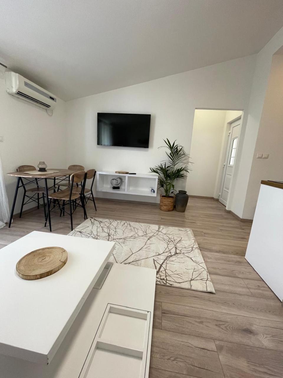 Apartman Suzana Sindija Бибинє Екстер'єр фото